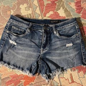 Cut-off light blue Jean shorts